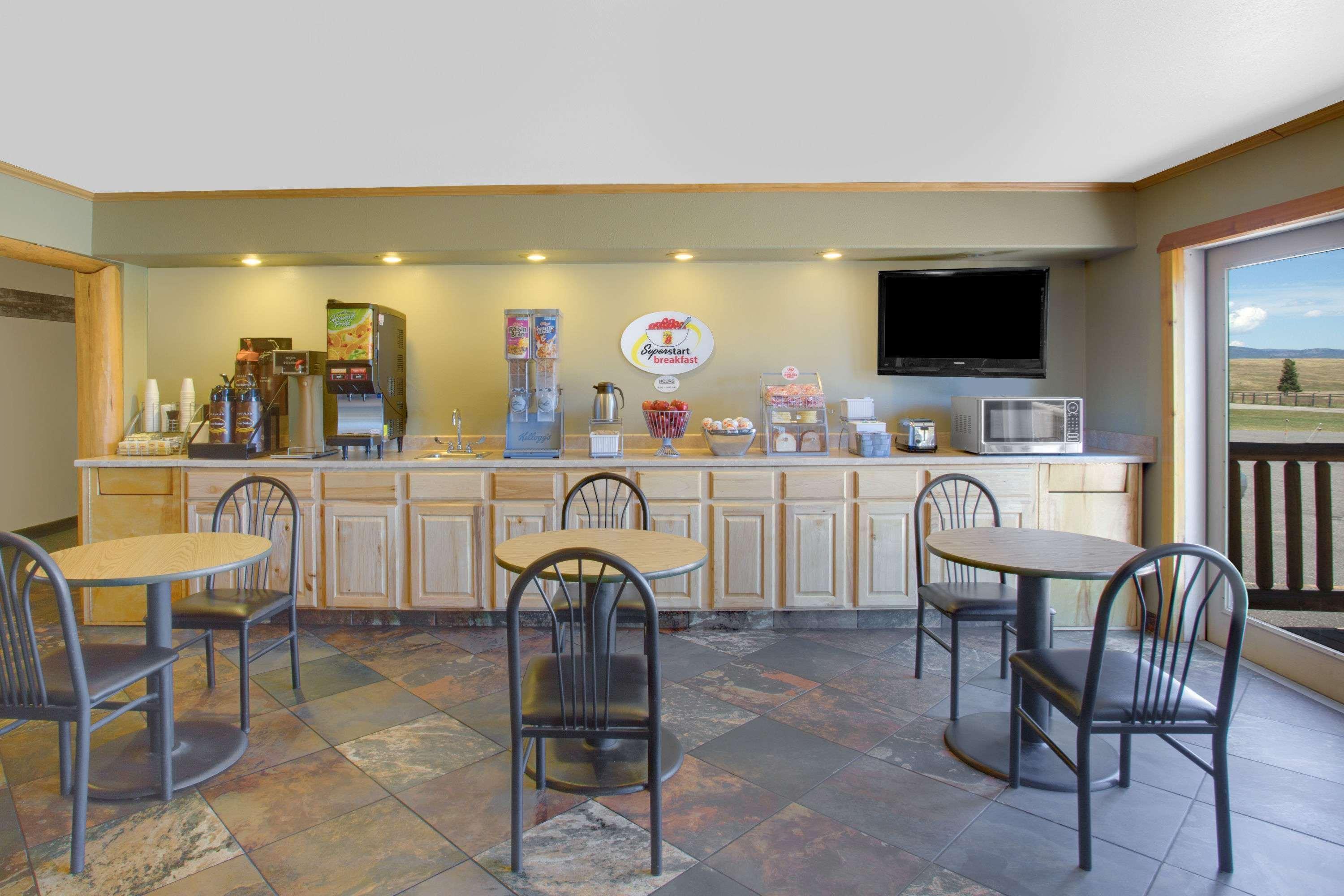 Super 8 By Wyndham West Yellowstone Exterior foto